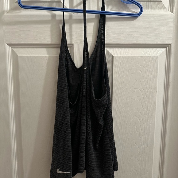 Nike Tank Size Large - Picture 2 of 2